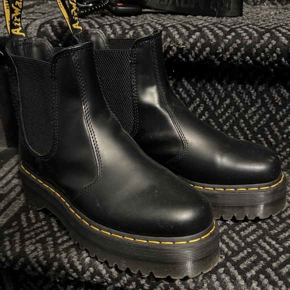 Dr. Martens Shoes - Dr. Martens Smooth Leather Platform Chelsea Boots 2976